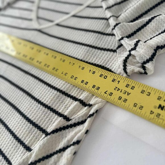 Maurices XL Striped Waffle Knit Ruffle Hem Top – Long Sleeve - Picture 9 of 16